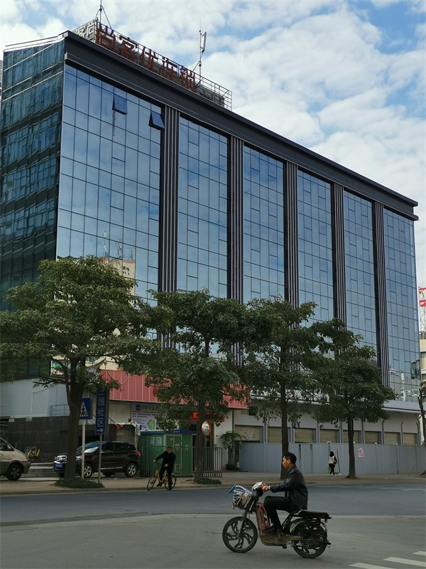 玻璃幕墻施工工藝標(biāo)準(zhǔn)流程簡(jiǎn)介，中東幕墻為您解答！