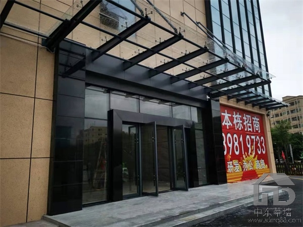 弧形玻璃幕墻施工工法，中東幕墻誠(chéng)心分享！